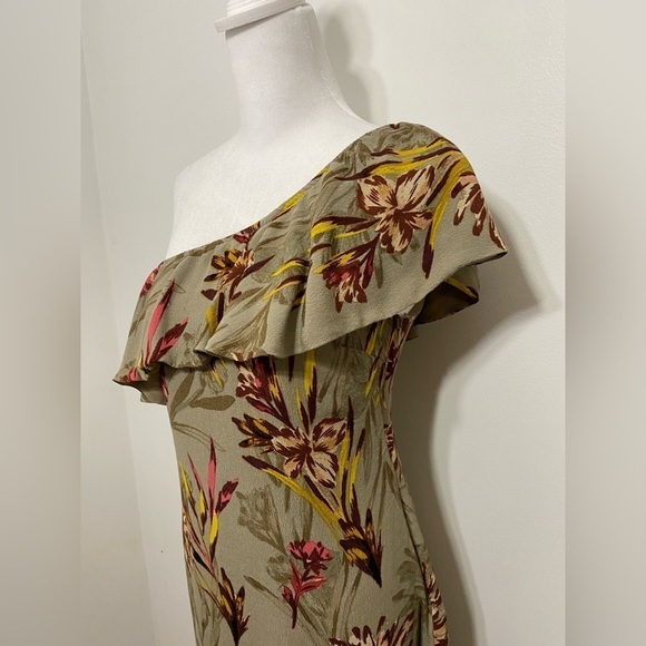 ASTR The Label Boho Floral One Shoulder Ruffle Mini Dress - Picture 5 of 10